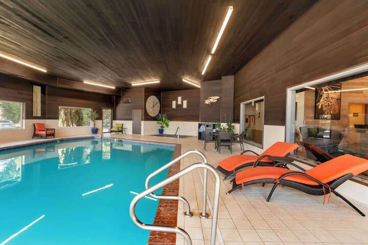 Pool 25 of 28