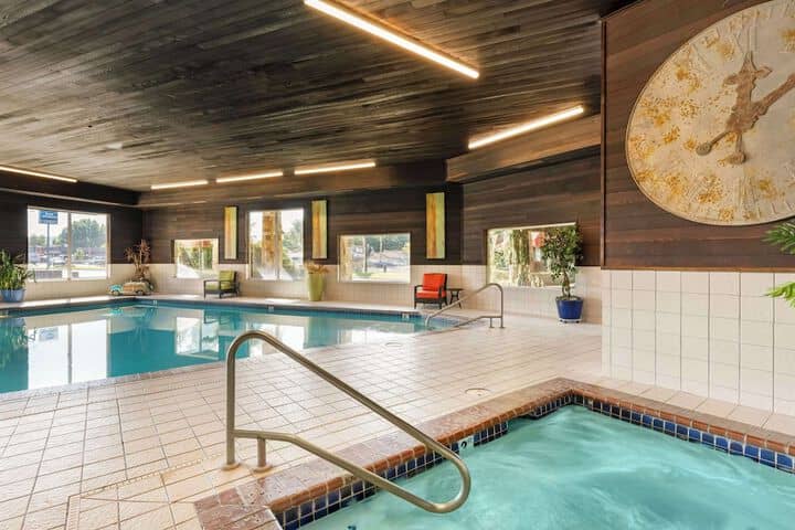 Pool 26 of 28